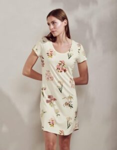 Nachthemd Essenza in wisselende kleuren, korte en lange mouw